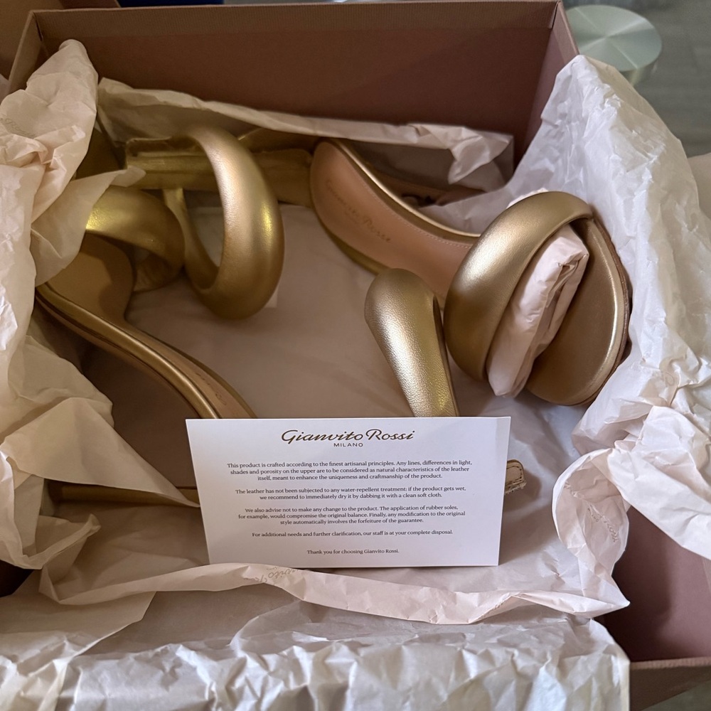 Gianvito Rossi Bijoux gold leather sandal